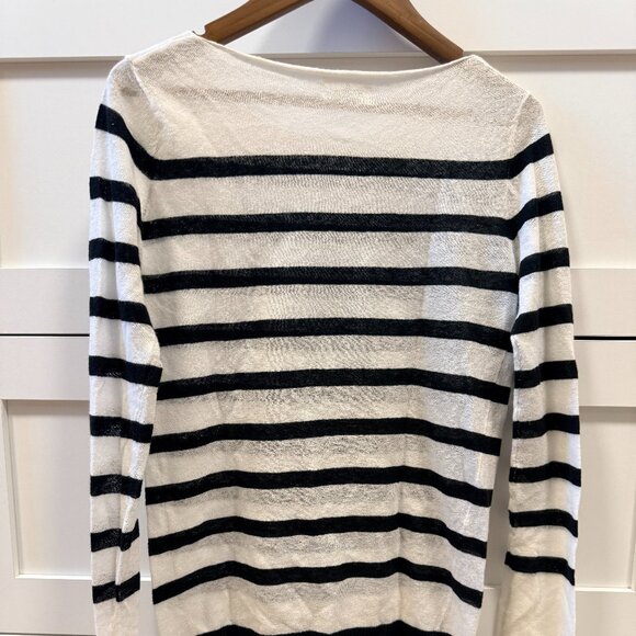 Sunday black and white shirt - Picture 2 of 3